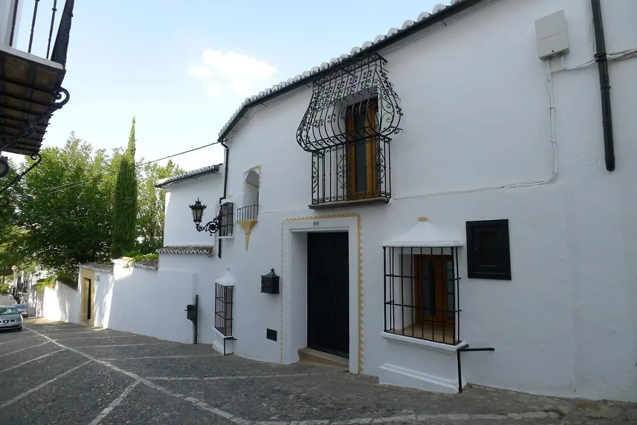 Salvatierra Guest House location
