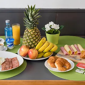 https://hostal-oliveta.catalonia-hotels.com